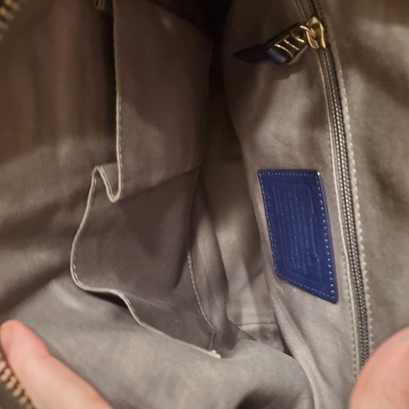 💘Coach💘 Legacy Leather Colorblock Duffle Bag - Picture 9 of 10